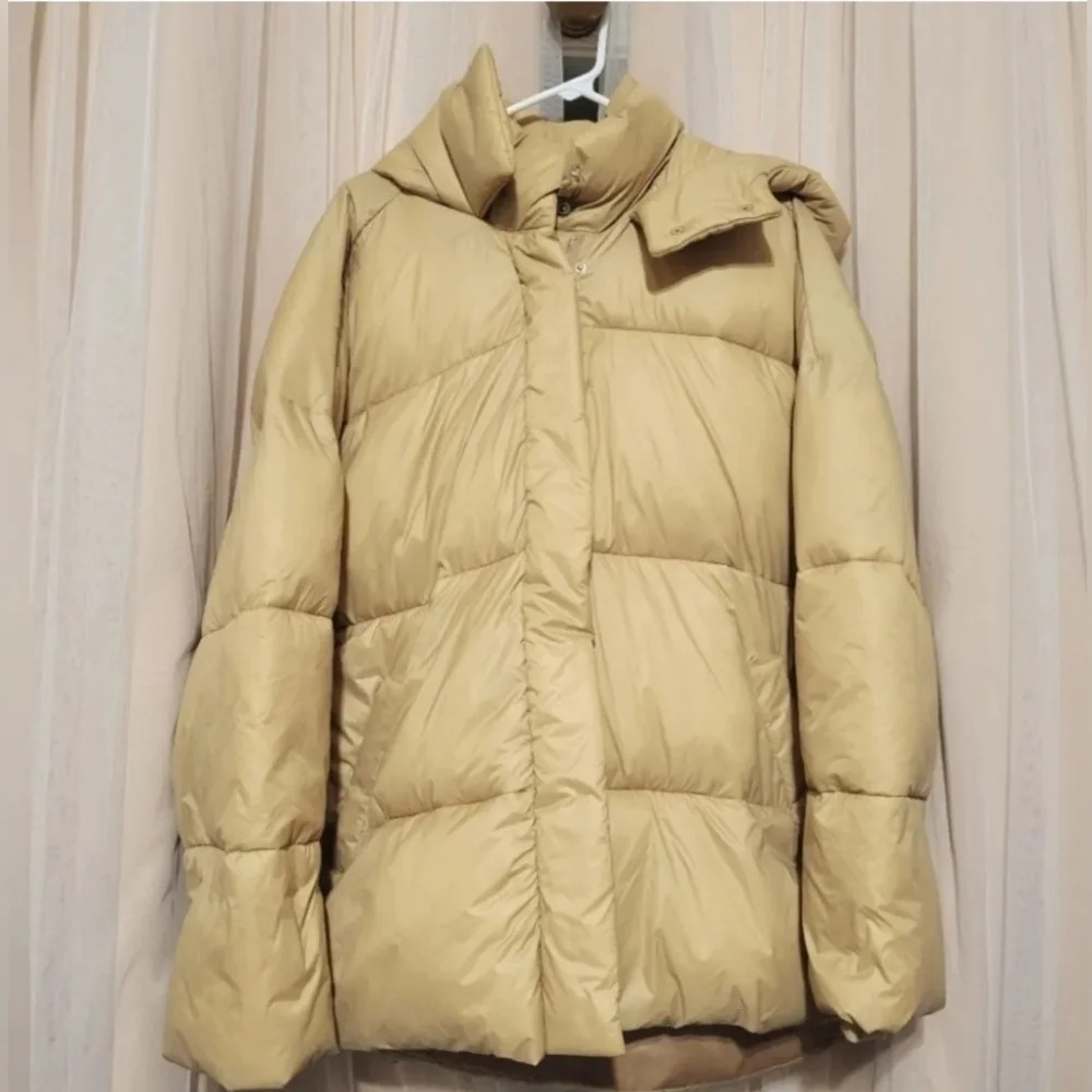 Abercrombie & Fitch Tan Puffer Jacket